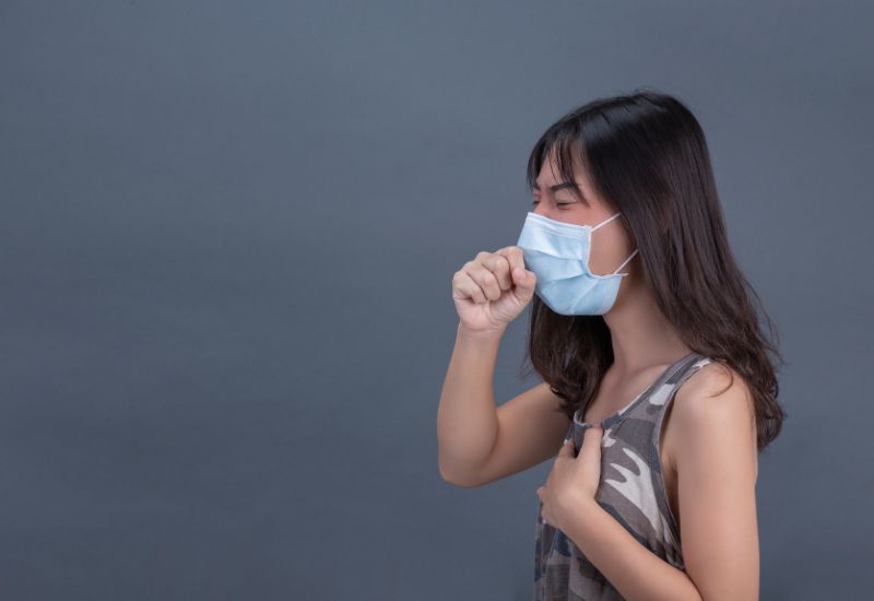 Người bệnh viêm phế quản cần điều trị tích cực để tránh các biến chứng