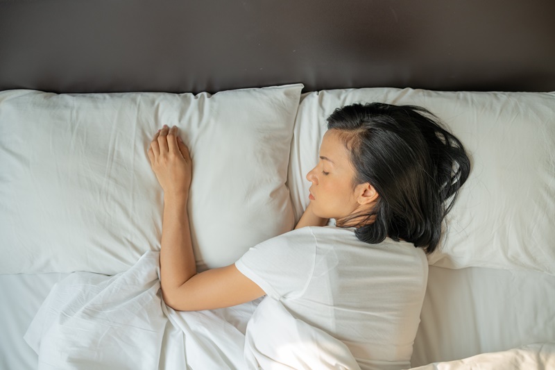 Nằm nghiêng giúp giảm triệu chứng ngáy ngủ