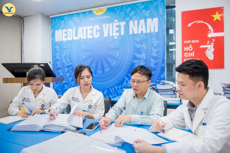 PGS.TS Nguyễn Thái Sơn - Giám đốc Hệ thống Xét nghiệm MEDLATEC tại buổi làm việc 