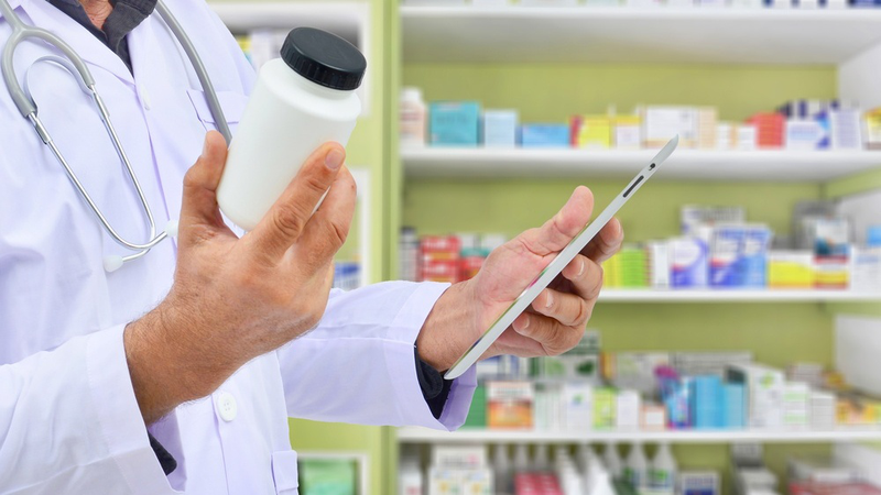 Hiện không có thuốc kháng virus đường uống hoặc bôi đặc hiệu cho HPV 