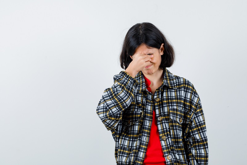 Uống quá nhiều nước xạ đen có thể gây buồn nôn, chóng mặt