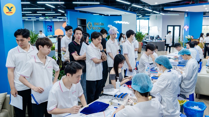 Việc chú trọng chăm sóc sức khỏe thể hiện cam kết của doanh nghiệp đối với phúc lợi nhân viên 