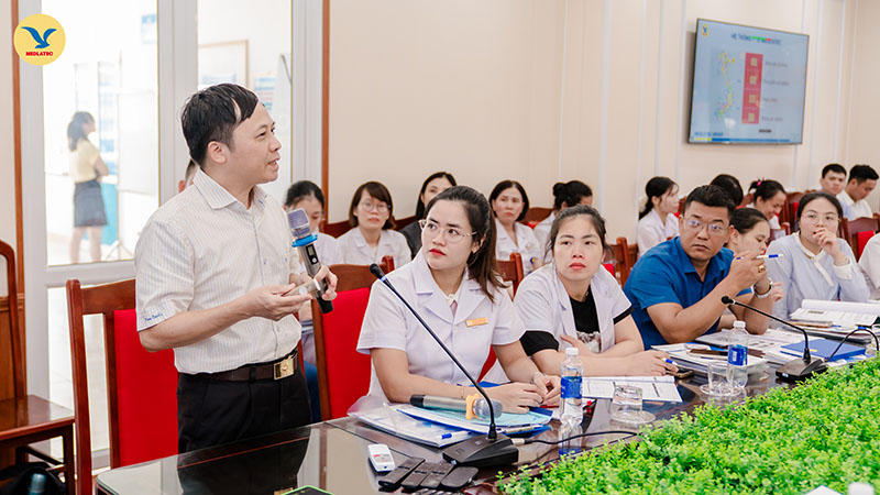 PGS.TS Nguyễn Thái Sơn - Giám đốc Hệ thống Xét nghiệm phát biểu tại Hội nghị 