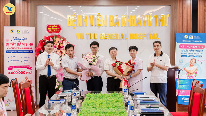 Hội nghị tại Bệnh viện Đa khoa Vũ Thư diễn ra thành công tốt đẹp, mang lại nhiều thông tin giá trị cho các y bác sĩ  