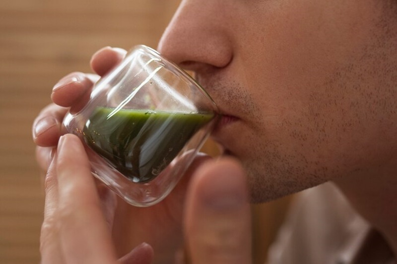 Nhiều người lo lắng về nguy cơ thiếu máu khi uống quá nhiều matcha