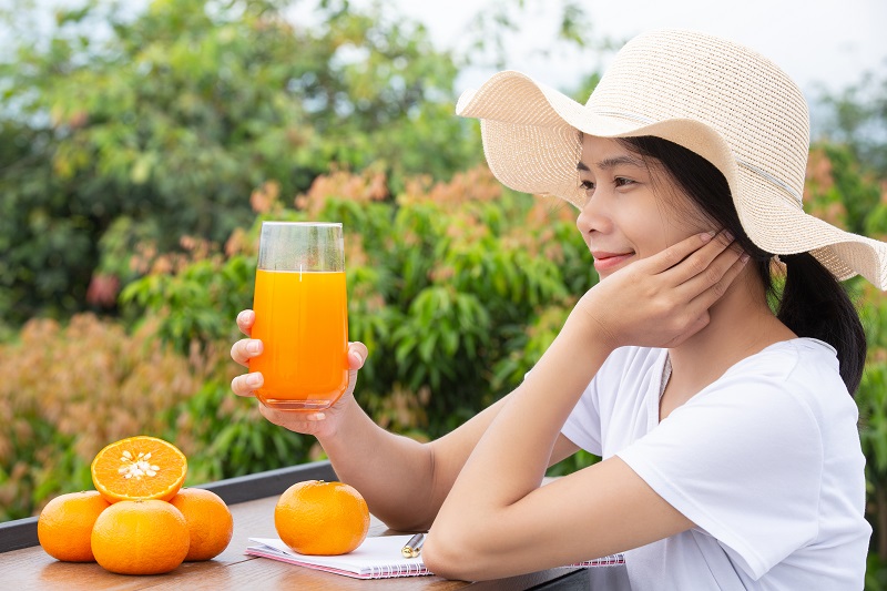 Vitamin C từ nước cam tốt cho hệ miễn dịch