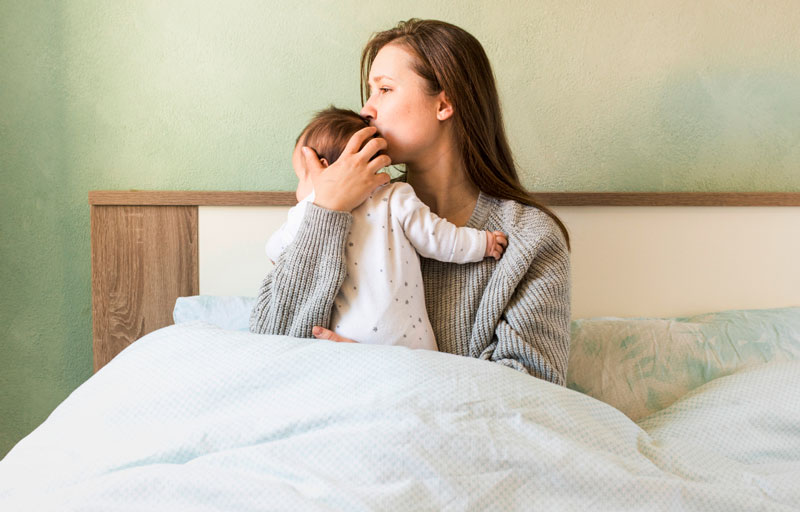 Trong thời gian dùng thuốc, chị em nên thận trọng theo dõi biểu hiện của cơ thể và sự thay đổi của con