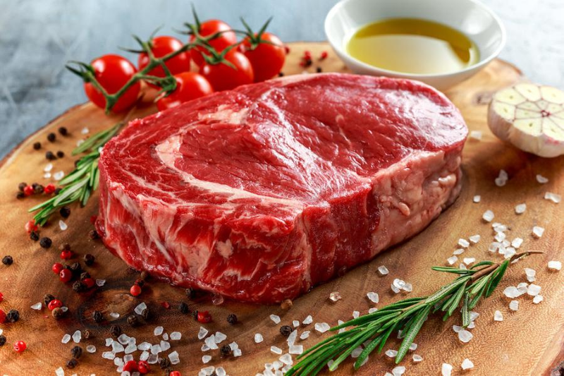 Thịt bò là câu trả lời đầu tiên cho thắc mắc xăm môi kiêng ăn gì