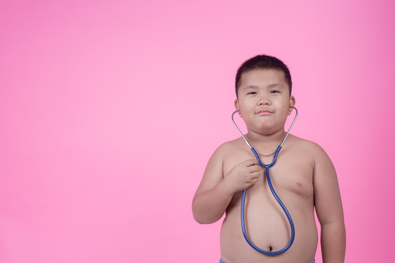 Trẻ bị thừa đạm có thể gặp phải nhiều bệnh lý nghiêm trọng