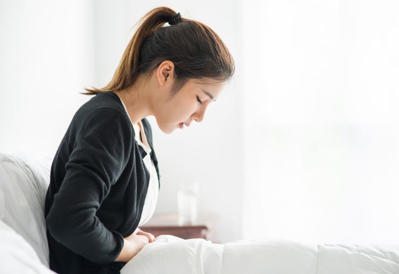 Uống tam thất tiêu u quá liều có thể gây đau bụng
