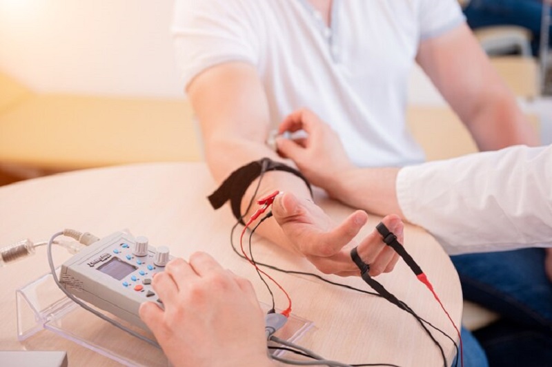 Điện cơ có vai trò chẩn đoán xác định, khu trú và đánh giá mức độ nặng nhẹ của hội chứng đường hầm thần kinh trụ 