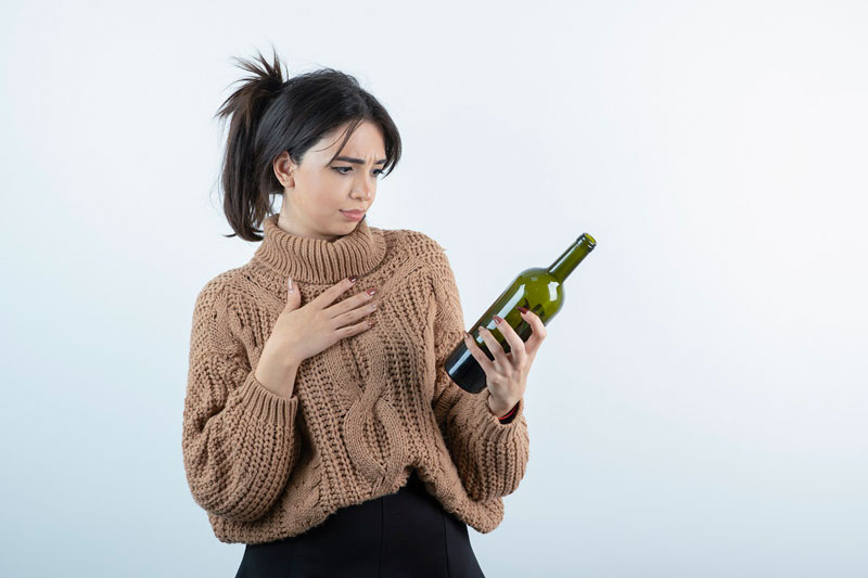 Người bệnh cần tránh xa những loại đồ uống có cồn