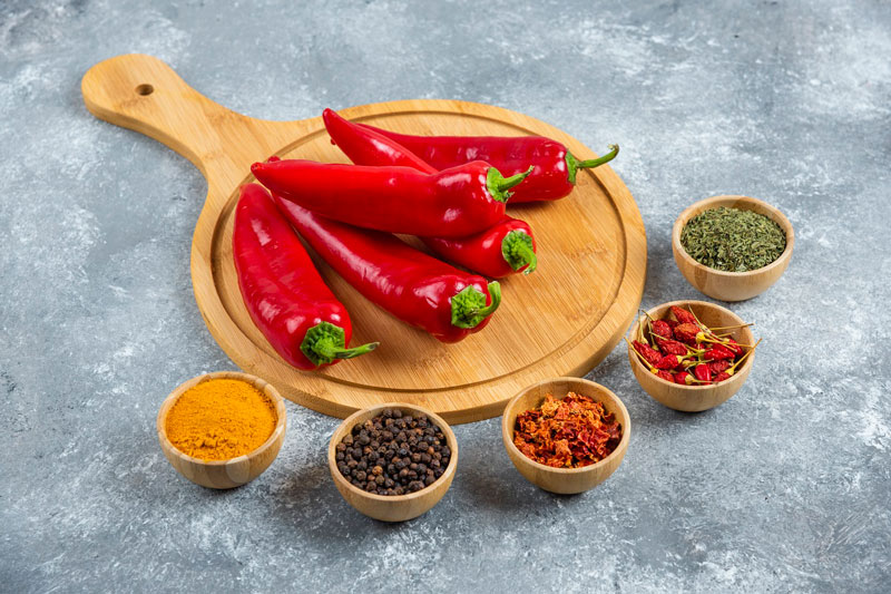 Những món cay nóng có thể ảnh hưởng xấu đến sức khỏe người bệnh