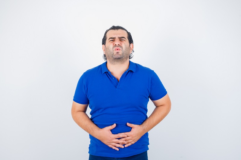 Tích tụ dịch trong ổ bụng xơ bệnh xơ gan có thể khiến người bệnh gặp biến chứng cổ trướng