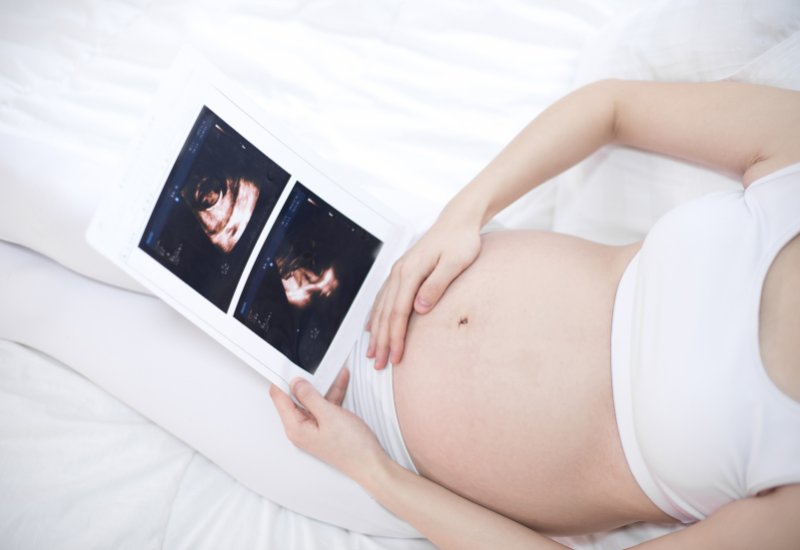 Tư thế của bé quyết định đến việc siêu âm thấy rõ mặt thai nhi hay không