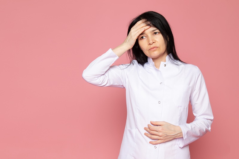 Rối loạn kinh nguyệt và thay đổi tâm trạng có thể là do tiền mãn kinh