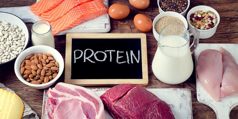 Mẹ nên bổ sung protein trong thực đơn hàng ngày 