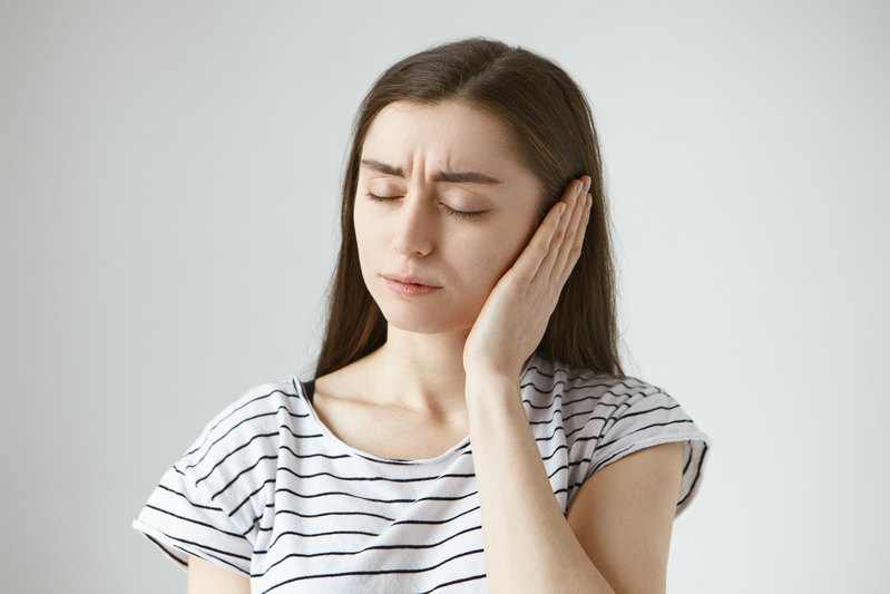 Viêm xương hàm khiến người bệnh đau nhức, khó chịu và làm giảm chất lượng cuộc sống