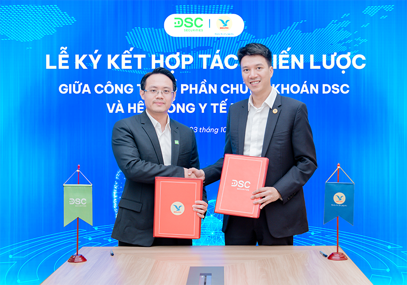 Ông Nguyễn Đức Anh - Chủ tịch Hội đồng Quản trị DSC (bên trái ảnh) và TS. Nguyễn Trí Anh - Tổng Giám đốc MEDLATEC GROUP (bên phải ảnh) tại Lễ ký kết