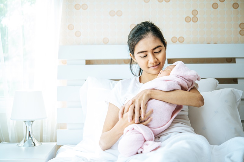 Sau sinh, chị em gặp phải nhiều vấn đề về da