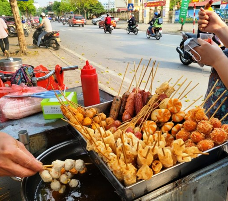 Đồ ăn nhanh có hại cho sức khỏe vì làm tăng nguy cơ béo phì, bệnh tim mạch, tiểu đường. Ảnh minh họa
