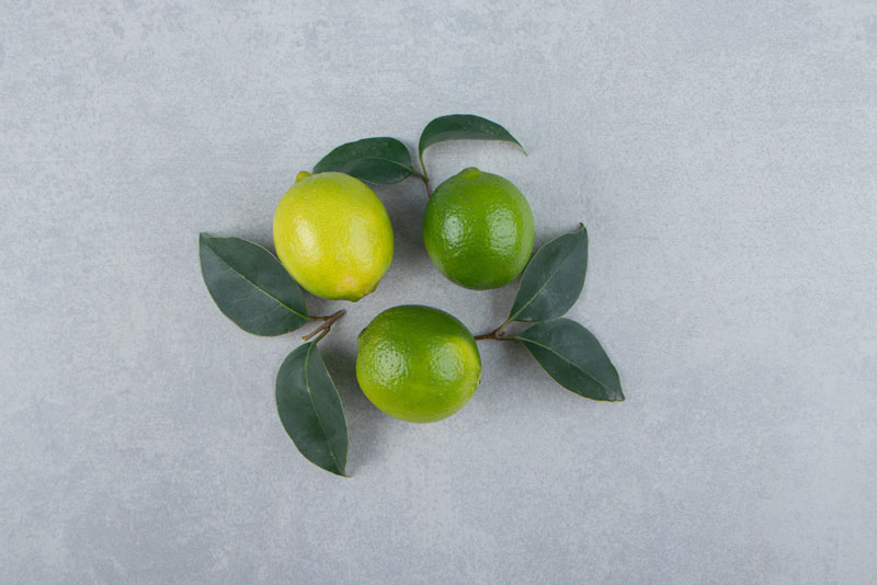Bạn không nên áp dụng bài thuốc từ lá chanh nếu chưa tham khảo ý kiến bác sĩ