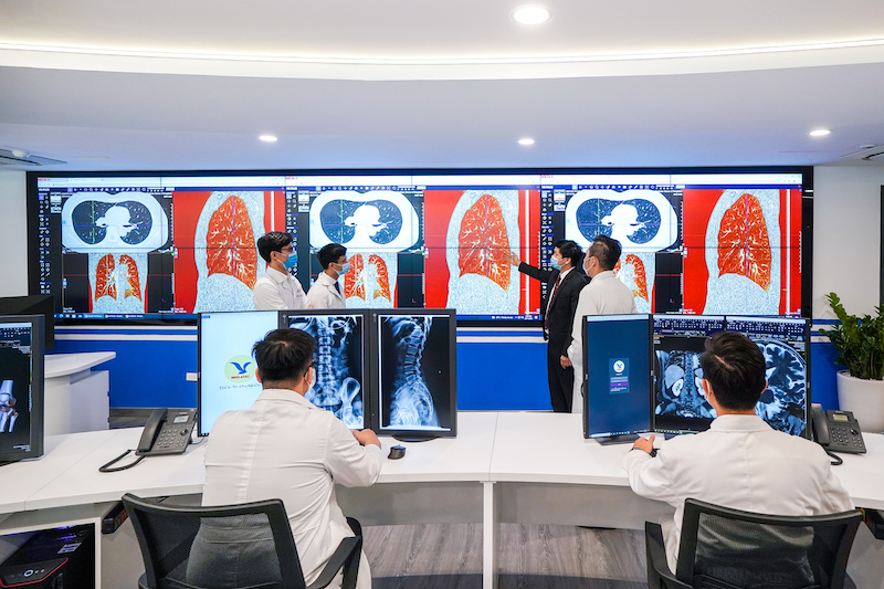 Trang thiết bị y tế và đội ngũ y bác sĩ thực hiện ảnh hưởng trực tiếp đến chi phí tầm soát đột quỵ