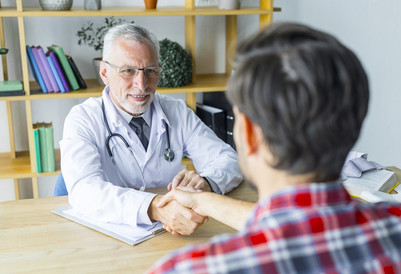 Người bệnh nên đi khám khi có biểu hiện nghi ngờ sùi mào gà