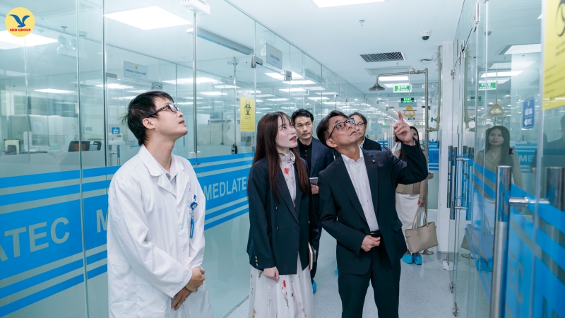 Đoàn công tác của hai đơn vị đánh giá cao năng lực xét nghiệm nổi bật của Trung tâm Xét nghiệm MEDLATEC 