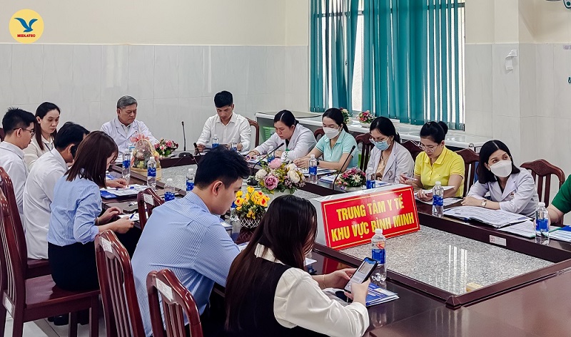 Quang cảnh hội thảo tại đầu cầu Trung tâm Y tế khu vực Bình Minh