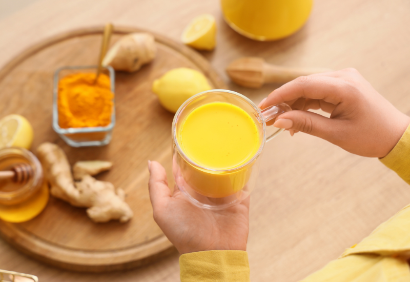 Một trong những cách hỗ trợ điều trị u xơ tử cung tại nhà là thêm vào khẩu phần các thực phẩm giàu chất chống oxy hóa