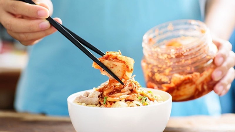 Kim chi cũng là một trong những món muối chua mẹ bầu cần cẩn trọng khi sử dụng 