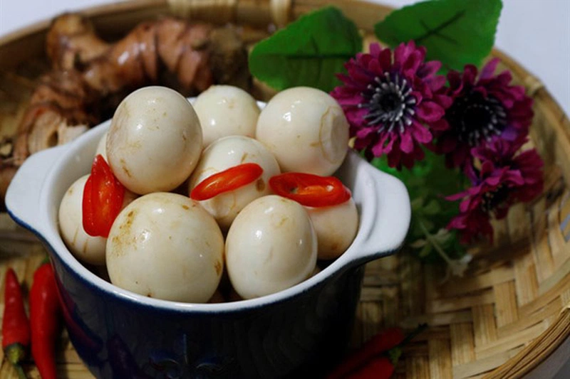 Mẹ bầu nên tham khảo ý kiến của bác sĩ trước khi ăn cà pháo 