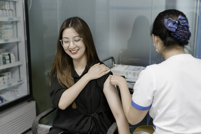 Tiêm vắc xin HPV chủ động phòng ngừa sùi mào gà
