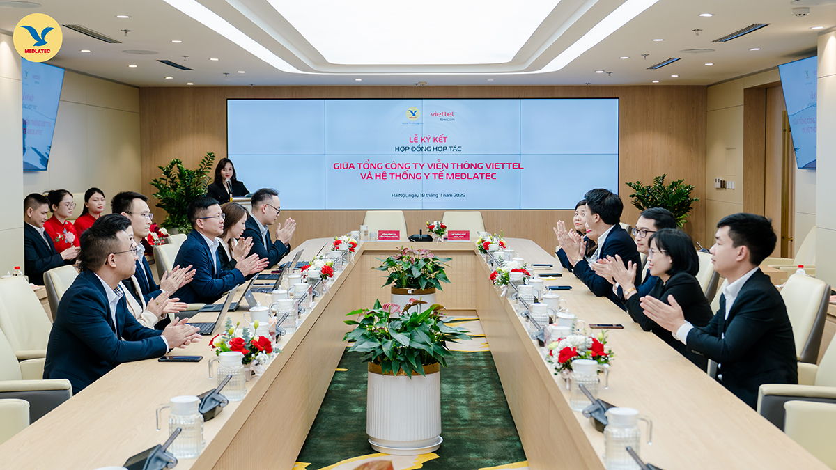Toàn cảnh buổi lễ ký kết giữa Viettel Telecom và MEDLATEC