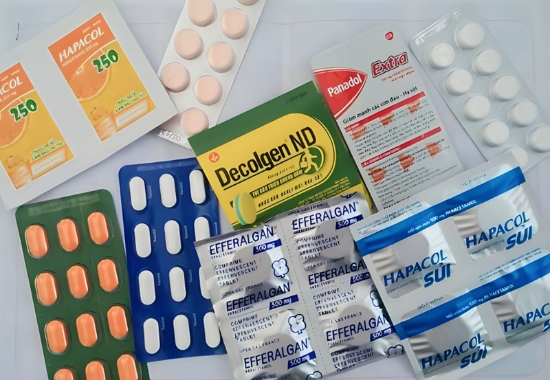 Thuốc giảm đau có thể được chỉ định trong quá trình điều trị tình trạng bả vai đau nhức không giơ lên cao được