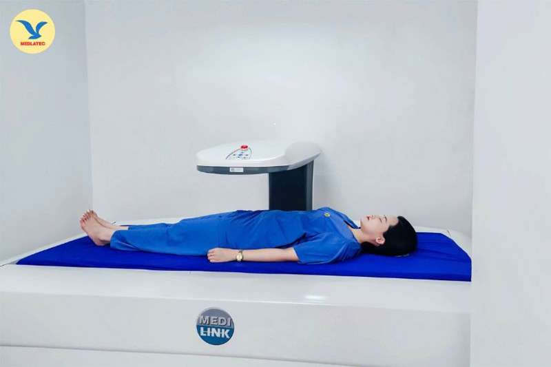 Đo mật độ xương định kỳ tầm soát nguy cơ loãng xương