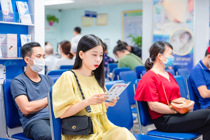 Người trẻ cũng nên thường xuyên thăm khám sức khỏe và không nên chủ quan với vấn đề đột quỵ