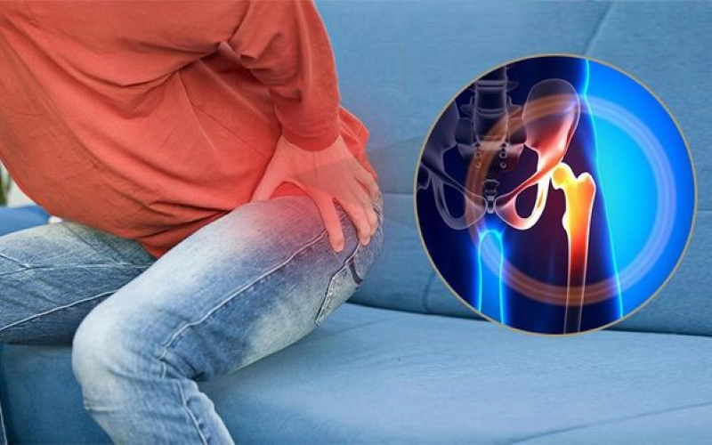 Biểu hiện rõ rệt nhất của trật khớp háng kiểu chậu là đau dữ dội vùng háng hoặc mông 