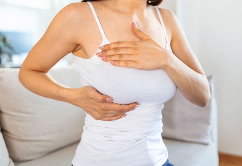 Nhiều bệnh nhân ung thư vú không được phát hiện ở giai đoạn sớm, khiến việc điều trị trở nên phức tạp