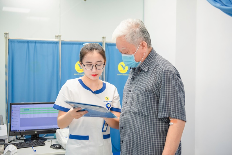 Người có yếu tố nguy cơ cao nên thường xuyên khám sức khỏe để phòng tránh đột quỵ