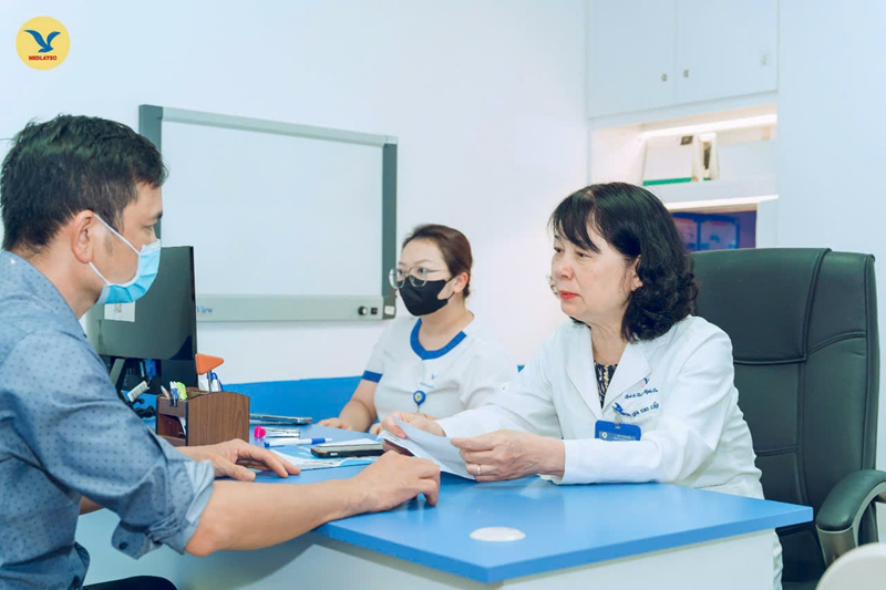 Chuyên khoa Truyền nhiễm - Hệ thống Y tế MEDLATEC quy tụ đội ngũ chuyên gia đầu ngành trực tiếp thăm khám, tư vấn