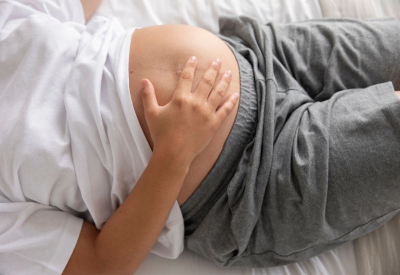 Mẹ bầu cần biết các dấu hiệu vỡ ối là như thế nào để xử lý kịp thời