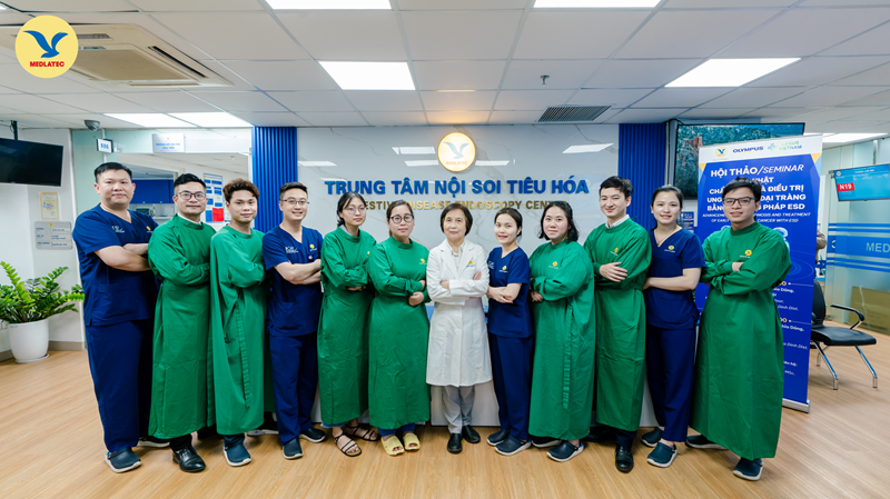Trung tâm Tiêu hóa MEDLATEC quy tụ đội ngũ chuyên gia, y bác sĩ đầu ngành với sự dẫn dắt chuyên môn của PGS.TS Nguyễn Thị Vân Hồng 