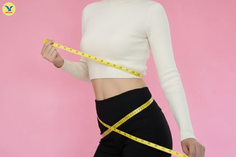 Quả hạch giàu protein, chất béo lành mạnh và chất xơ giúp hạn chế ăn quá mức và hỗ trợ kiểm soát cân nặng