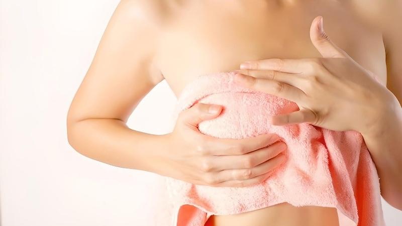 Chị em nên theo dõi tình trạng, mức độ và tần suất cơn đau 