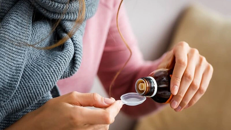 Việc có nên uống cao ích mẫu trong ngày hành kinh không cần được cân nhắc dựa trên nhiều yếu tố 