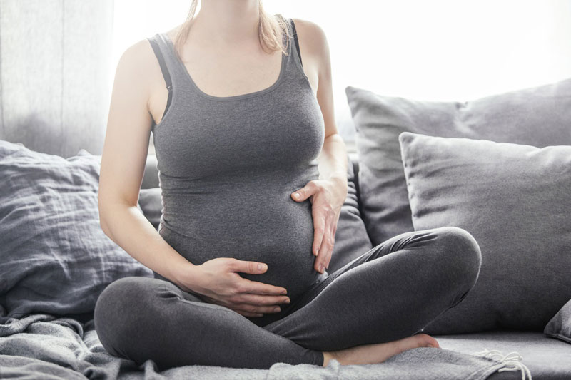 Đau xương mu khi mang thai là tình trạng thai phụ cảm thấy đau, căng tức xương mu
