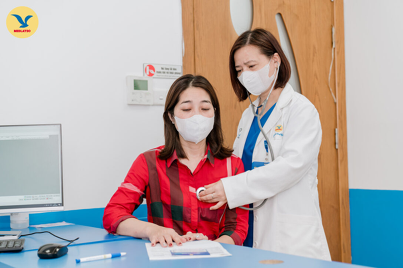 Bạn nên đi khám khi triệu chứng ho kéo dài