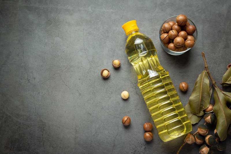 Người bị gan nhiễm mỡ độ 1 nên giảm tiêu thụ mỡ động vật và thay thế bằng dầu thực vật